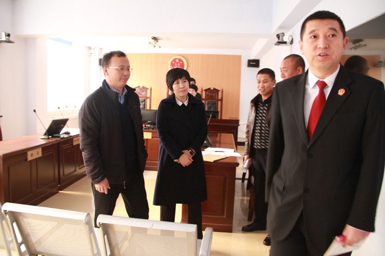 ������������λ�쵼�ι����з�ͥ